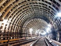 У Києві спіймали «художника», який пробирався до тунелю метро
