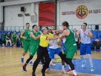 Масштабна бійка: ФБУ оштрафувала та дискваліфікувала п’ятьох гравців