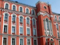 В Олександрівській лікарні зайнято 54 із 55 ліжкок у реанімації для хворих на COVID-19 – Степанов