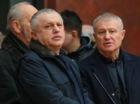 Суркіси просять Печерський суд стягнути на їхню користь кошти “Привату”: засідання призначено на грудень