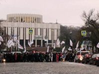 Протестувальники перекрили дорогу в центрі Києва