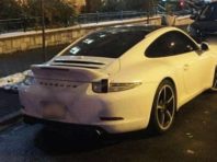 Поставила «на вуха» поліцію: у Києві дівчина «оригінально» повернула подарунок