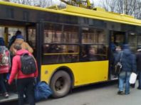 У столиці перенесли зупинку громадського транспорту на проспекті Правди