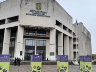Біля Деснянської РДА знайомлять з кращими громадськими ініціативами у столиці [Фото]