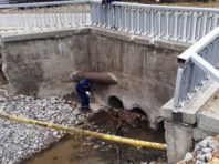 У Києві розчистили струмки від сміття та шин [Фото]
