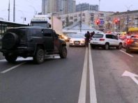 Затор надовго: на Севастопольській площі в Києві сталася потрійна ДТП