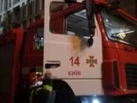 У Києві сталася пожежа в багатоповерхівці: 10 людей вивели з будинку