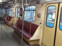 Тримайтесь за нові поручні: у київському метро запустили експериментальний вагон