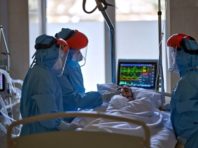 У столичних лікарнях у важкому стані перебувають 1229 пацієнтів з діагнозом COVID