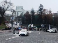У Києва змінили маршрути автобусів через протести на Грушевського