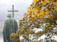 Контрастний місяць: кліматологи розповіли про листопад у столиці