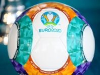 Нововведення від УЄФА: названі арбітри Євро-2020