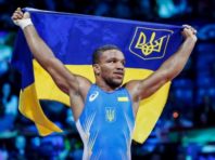 Борець-нардеп Жан Беленюк, вигравши золото на Олімпіаді, станцював гопак