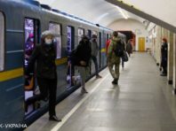 Київ наближається до “червоної” зони. Чи обмежать транспорт: відповідь КМДА