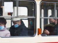 Автобуси та потяги тільки для вакцинованих. Кабмін планує посилити карантин