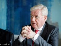 “Інтереси громадського здоров’я”: спецпредставник ЄС про вакцинацію професійних груп