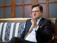 Хочеш подорожувати – вакцинуйся: МЗС про ризики виключення України із “зеленого списку” ЄС