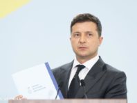 Зеленський вимагає посилити інформаційну кампанію щодо вакцинації від COVID