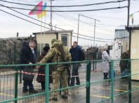 Україна скасувала самоізоляцію для жителів окупованих територій. Але є умова