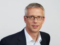 Без щеплення не пустять навіть в магазин. Латвія вводить НС на три місяці