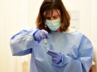 У Німеччині хочуть запровадити обов’язкову COVID-вакцинацію для військових
