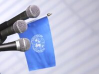 ВООЗ закликає світ не забороняти перельоти в країни Південної Африки через штам “Омікрон”
