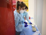 Жодної смерті через вакцинацію від коронавірусу в Україні не зафіксовано, – МОЗ