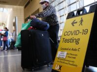 Інфікування попередніми штамами COVID допомагає стримувати “Омікрон”, – МОЗ ПАР