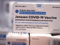 У США рекомендують вакцини PF Moderna замість Johnson&Johnson: названа причина