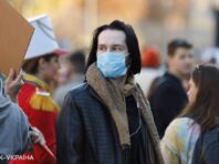 Київ б’є COVID-рекорди. Вчені розповіли, чому для карантину може бути пізно