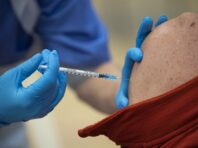 Великобританія закликала майбутніх мам пройти COVID-вакцинацію