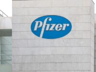 Pfizer і BioNTech почали випробування вакцини проти “Омікрона”