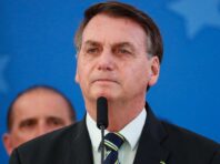 Болсонару попросили утриматися від коментарів про вакцини