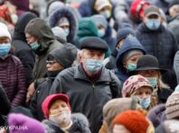 Позитивний COVID-тест. МОЗ просить попередити тих, з ким контактували за 10 днів