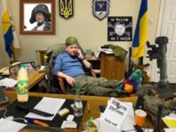 Кім – херсонцям: Потерпіть, скоро ленд-ліз дійде