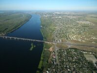 У Херсоні окупанти викрали теплохід, щоб переправлятися через Дніпро