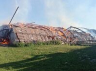 Росіяни накрили Сумську область з мінометів та артилерії: горить ферма (фото)