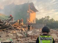 Обстріл школи і будинку культури в Чугуєві: під завалами знайшли 3 людей (фото)