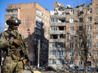 Окупанти розміщують техніку і боєприпаси в житлових кварталах Бердянська