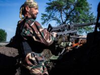 Десантники показали, як знищили дивізіон російських гаубиць “Мста-Б” (відео)