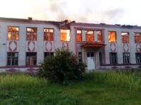 Окупанти вдарили по прикордонному селу. Зруйновано школу, гуртожиток і пошту