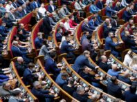 В Україні звільнять від податків допомогу сім’ям поранених і загиблих військових