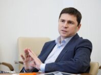 Подоляк про отруєння росіян: алкоголь у спеку призводить до несподіваних наслідків