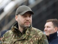 Росіяни і зрадники. Навіщо українцям масово видали зброю: відповідь Монастирського