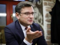 “Копайте траншеї”. Кулеба розповів про перші дзвіночки від США щодо війни з Росією