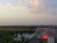 У Донецьку горить база російського батальйону “П’ятнашка” (відео)