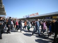Скільки українських біженців перебувають у Туреччині: посол України назвав цифру