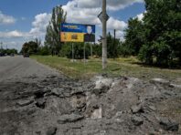 Пошкоджено декілька будівель: мер Нікополя розповів про обстріл міста
