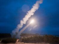 Окупанти б’ють зі ствольної артилерії по центру Нікополя