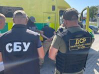 Волонтери намагалися продати “швидку”, отриману як “гуманітарку”. Розкрито масштабну схему